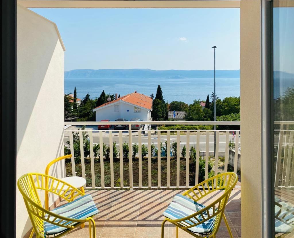 Apartmani Mentha & Lipa Novi Vinodolski Exterior foto