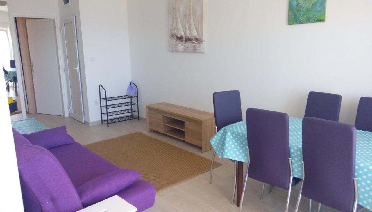 Apartmani Mentha & Lipa Novi Vinodolski Exterior foto