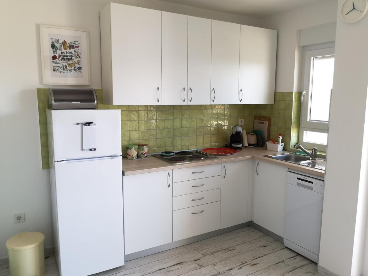 Apartmani Mentha & Lipa Novi Vinodolski Exterior foto