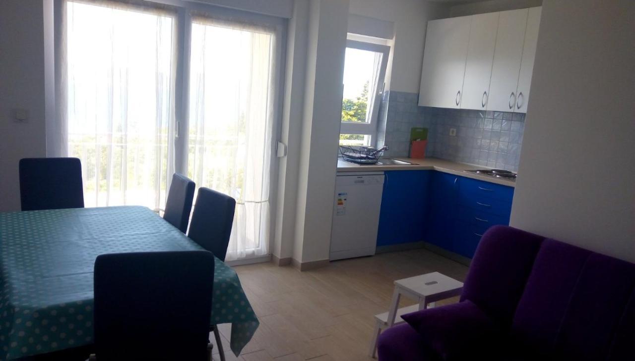 Apartmani Mentha & Lipa Novi Vinodolski Exterior foto